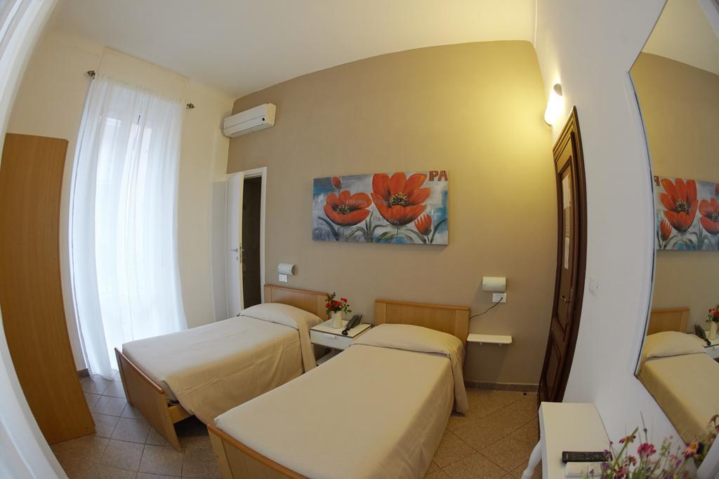 Hotel Lydia Alassio Camera foto